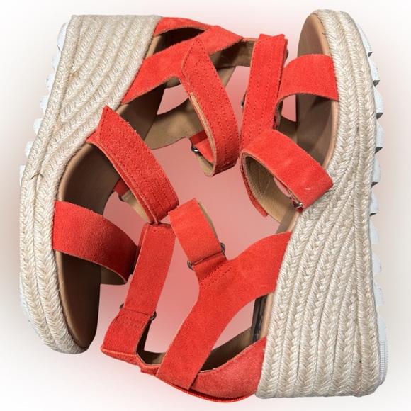 Sorel Women’s Cameron Multi Strap Wedge Sandals in Signal Red Size 10 - Picture 2 of 13
